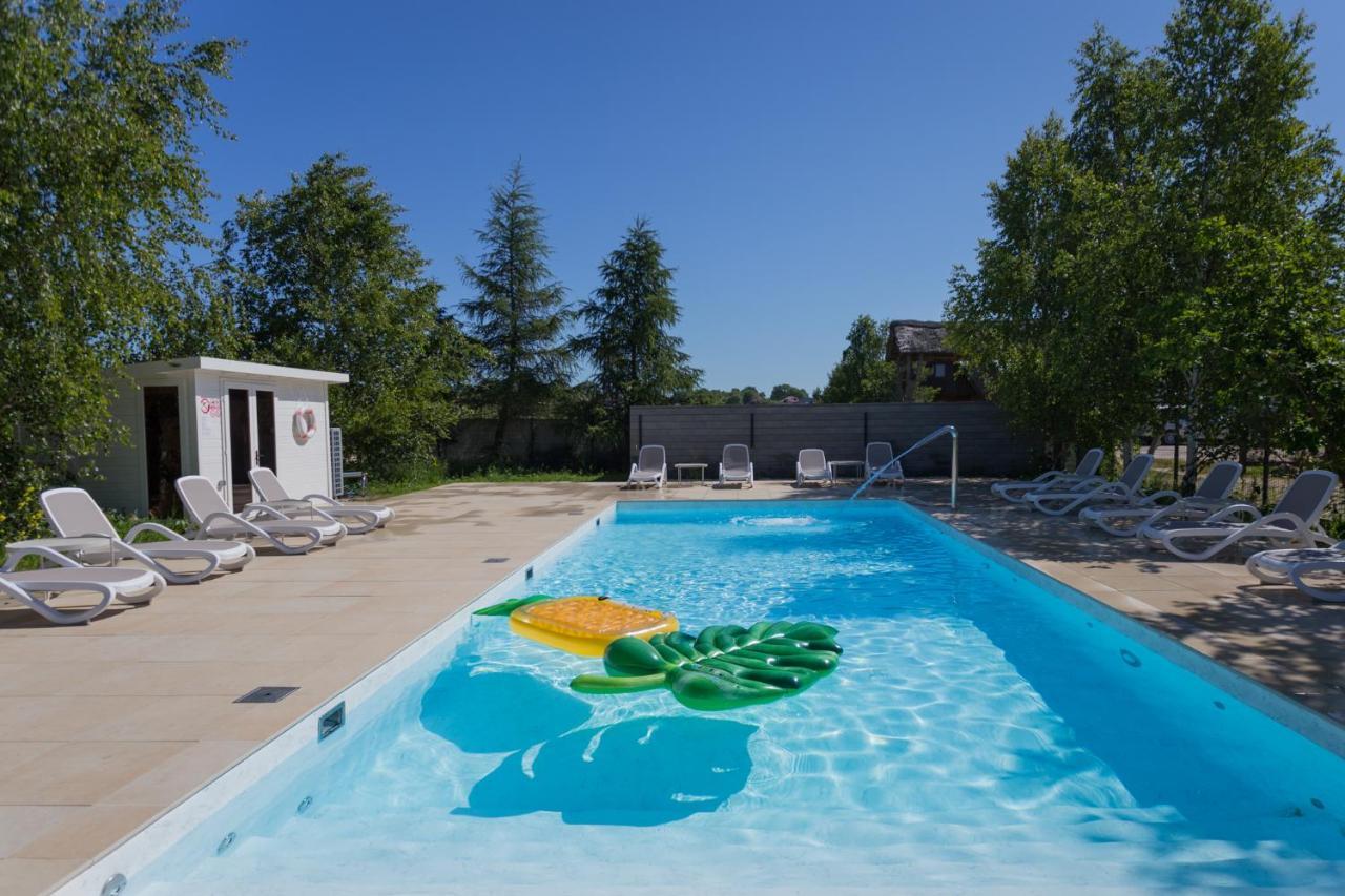 Domki Leba, Apartamenty Leba - Polanki23 - Basen, Sauna, Kino ภายนอก รูปภาพ